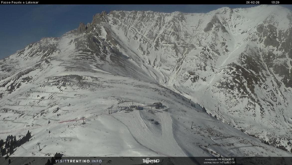 Archived image Webcam Val di Fiemme: Rifugio Pass Feudo