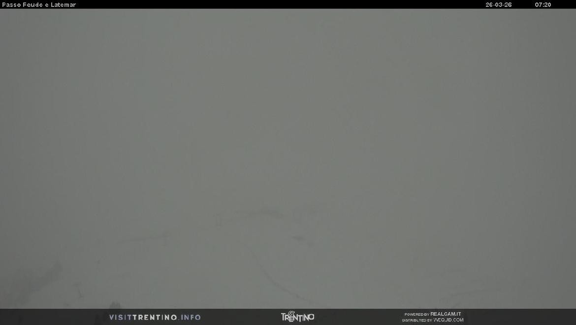 Archived image Webcam Val di Fiemme: Rifugio Pass Feudo