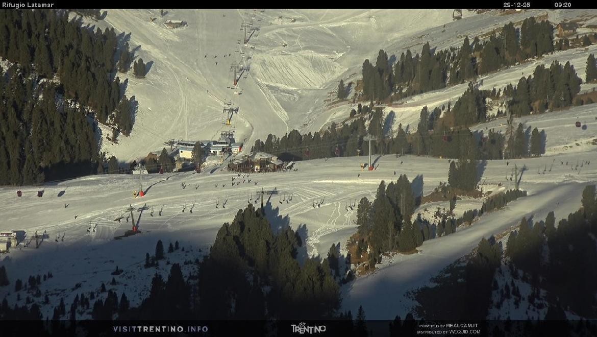 Archiv Foto Webcam Fleimstal, Rifugio Latemar