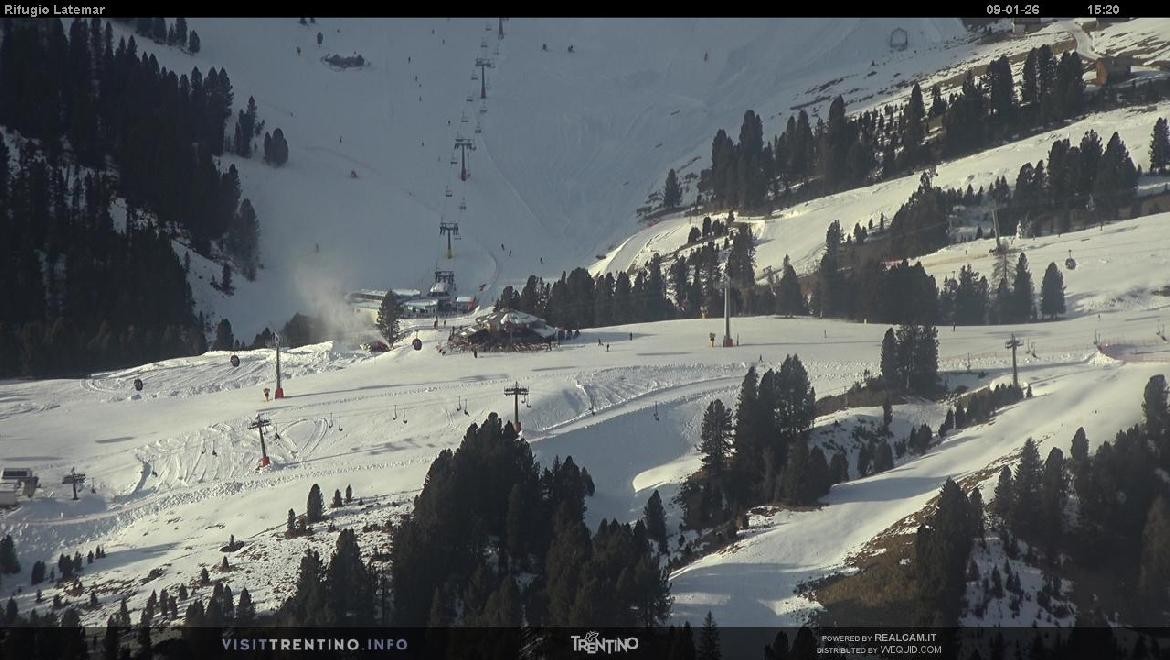 Archiv Foto Webcam Fleimstal, Rifugio Latemar