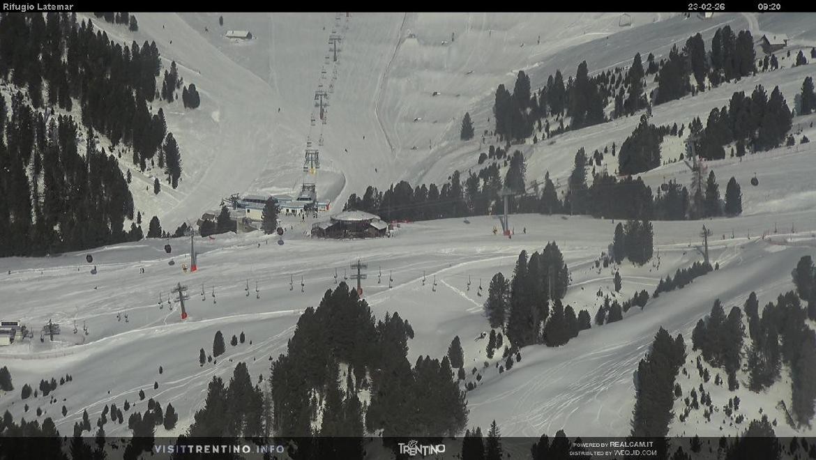 Archiv Foto Webcam Fleimstal, Rifugio Latemar