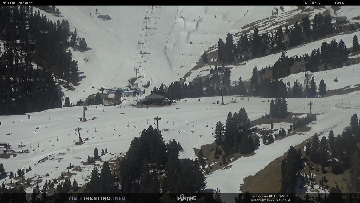 Archived image Webcam Rifugio Latemar, Dolomiten