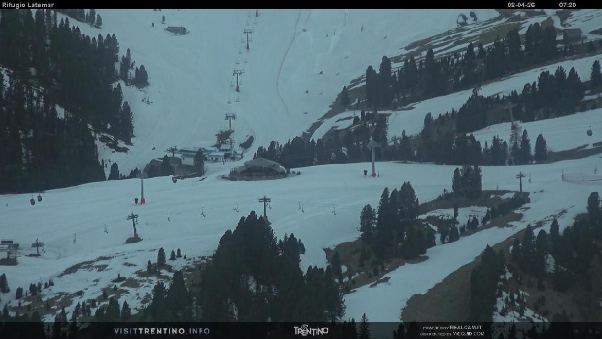 Archived image Webcam Rifugio Latemar, Dolomiten
