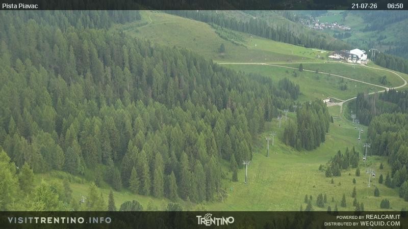 Archived image Webcam Piavac slope at Val di Fassa