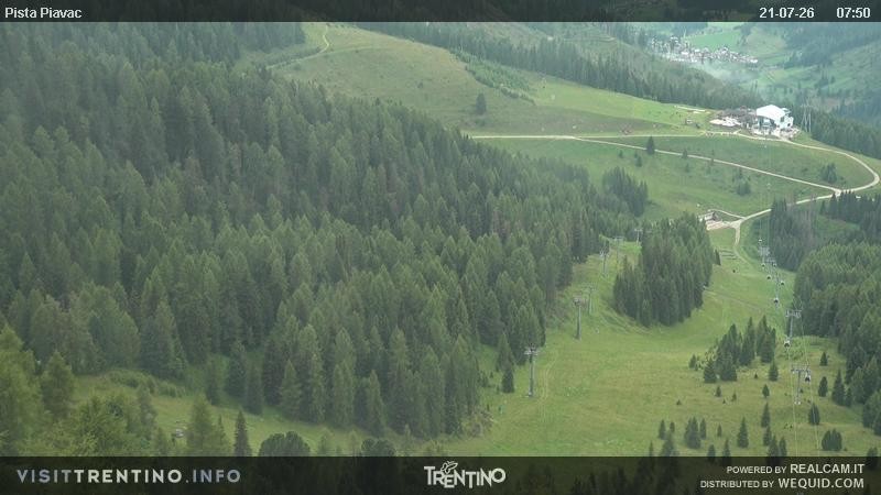 Archived image Webcam Piavac slope at Val di Fassa