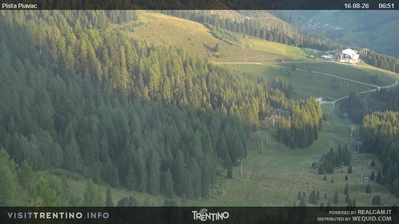 Archived image Webcam Piavac slope at Val di Fassa
