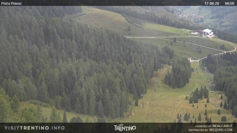 Archived image Webcam Piavac slope at Val di Fassa