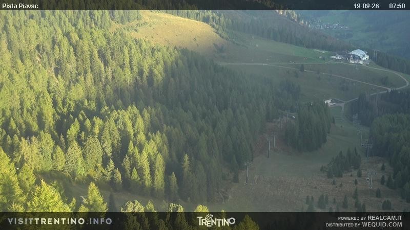 Archived image Webcam Piavac slope at Val di Fassa