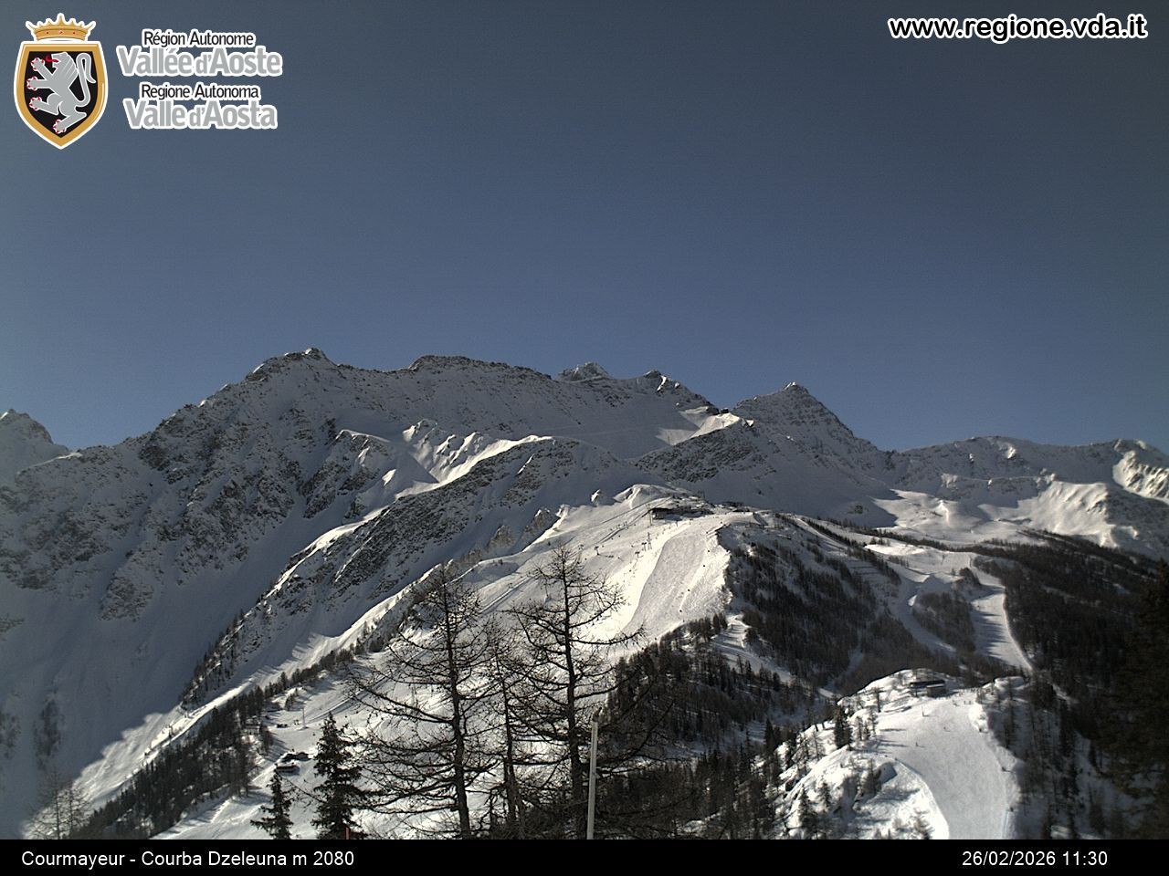Archived image Webcam Courmayeur in the Aosta Valley