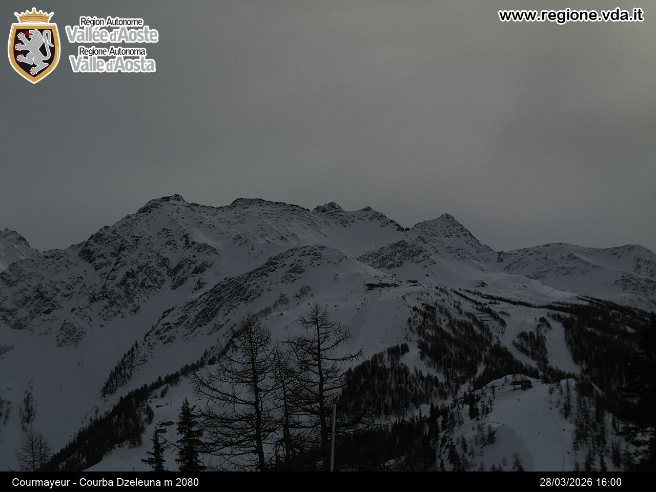 Archived image Webcam Courmayeur in the Aosta Valley