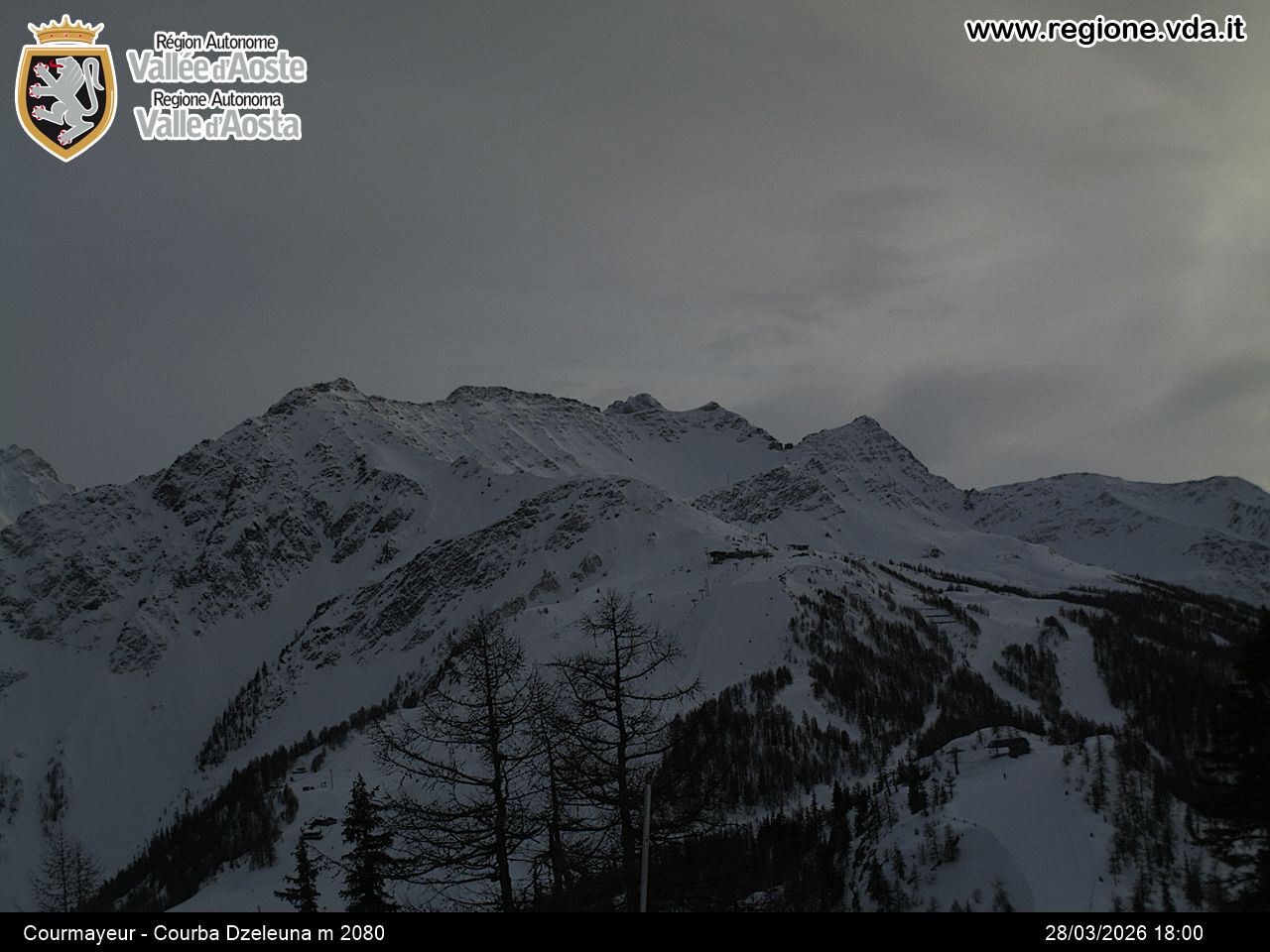 Archived image Webcam Courmayeur in the Aosta Valley