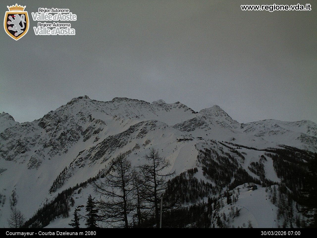 Archiv Foto Webcam Courmayeur im Aostatal
