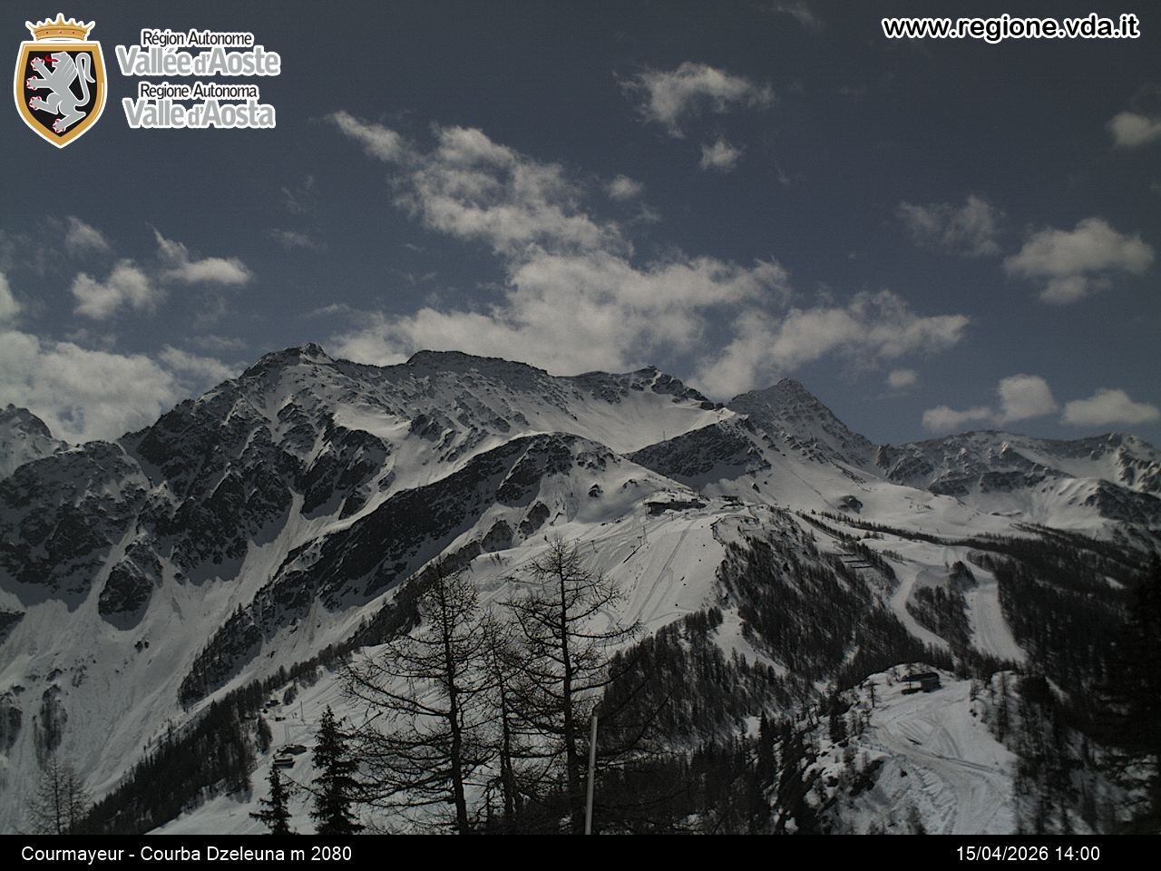 Archived image Webcam Courmayeur in the Aosta Valley