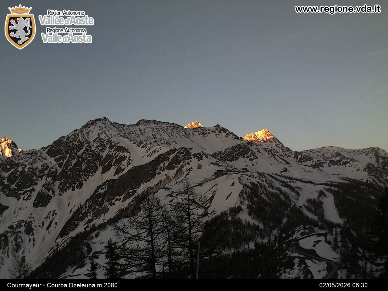 Archiv Foto Webcam Courmayeur im Aostatal