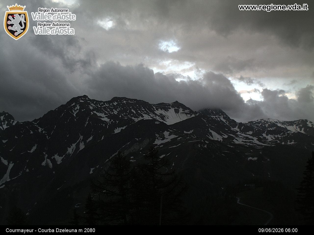 Archiv Foto Webcam Courmayeur im Aostatal