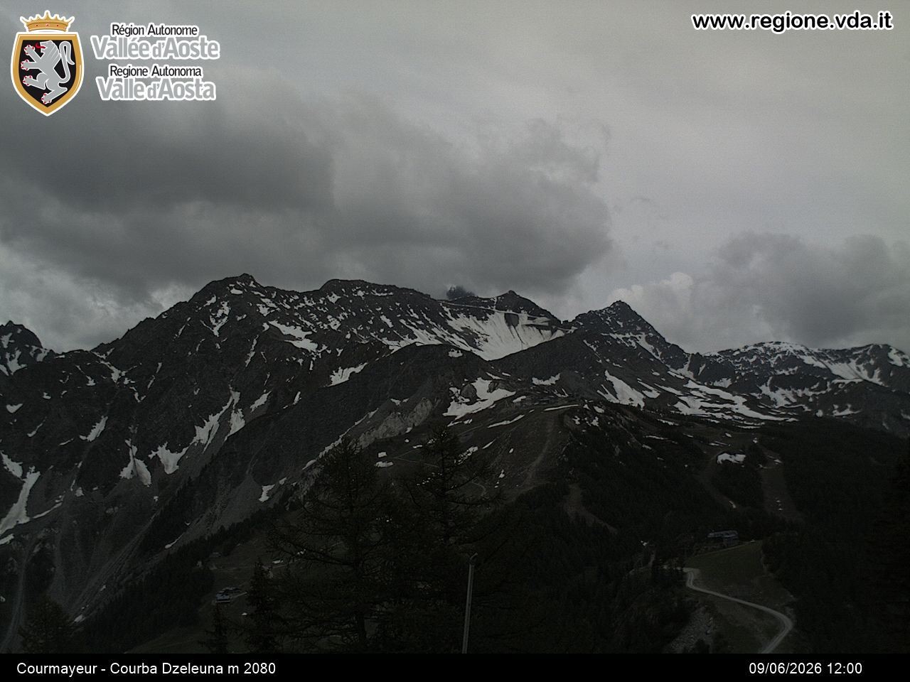 Archiv Foto Webcam Courmayeur im Aostatal