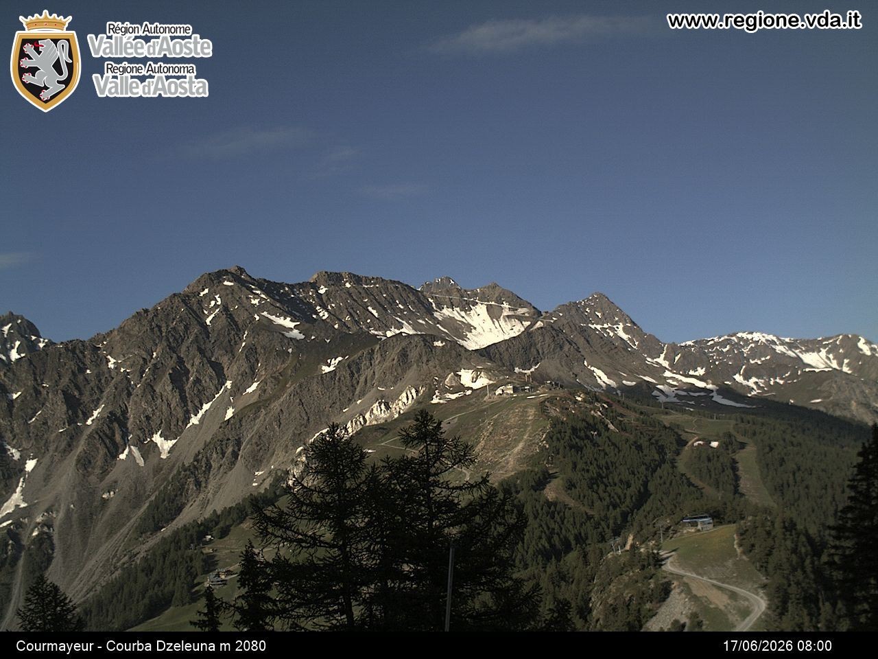 Archived image Webcam Courmayeur in the Aosta Valley