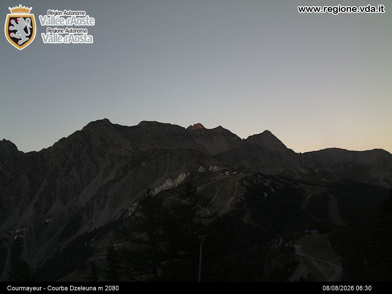 Archiv Foto Webcam Courmayeur im Aostatal