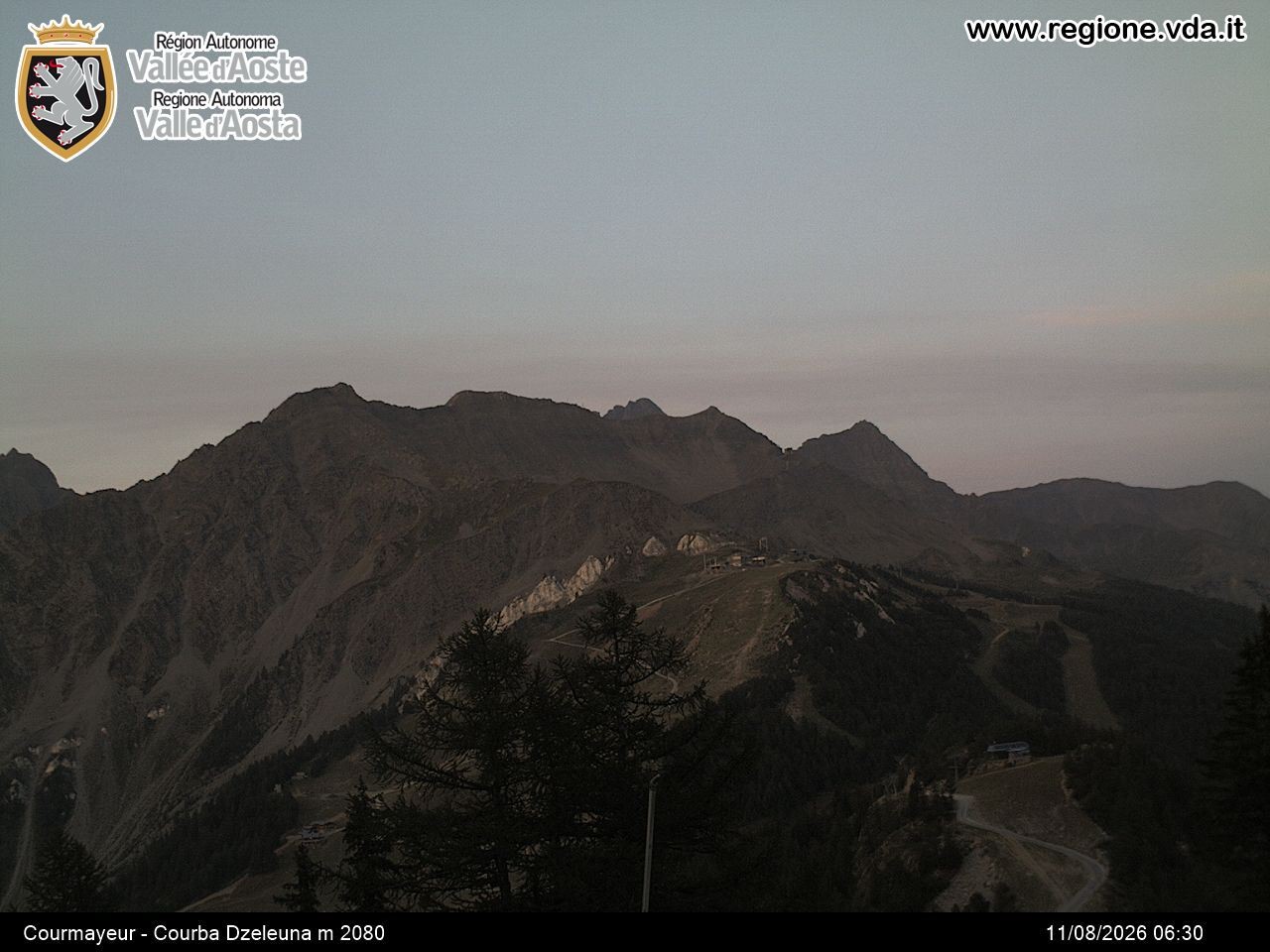 Archiv Foto Webcam Courmayeur im Aostatal