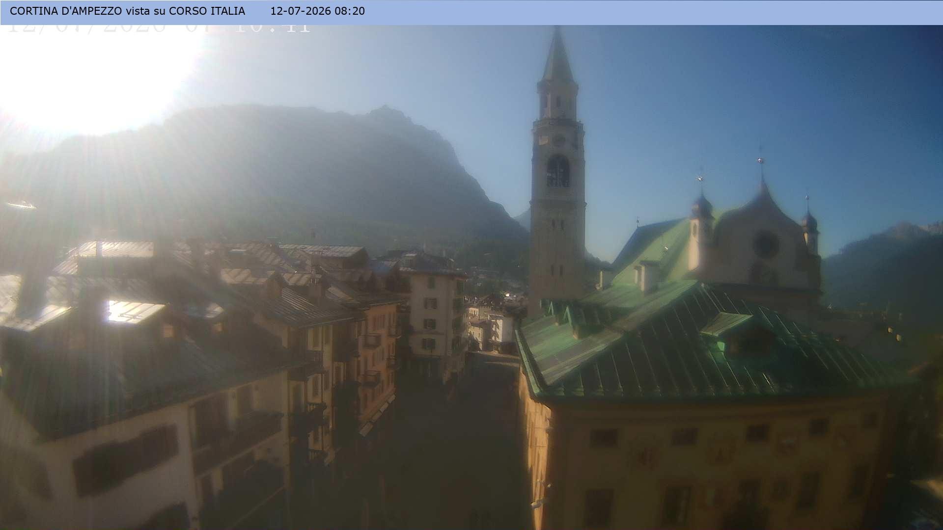 Archived image Webcam Corso Italia - Pedestrian zone