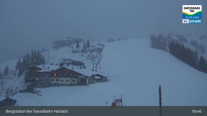 Archiv Foto Webcam Großarl - Bergstation 6er Sesselbahn Harbach