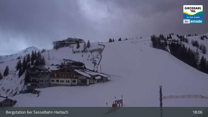 Archived image Webcam Großarl - Bergstation 6er Sesselbahn Harbach