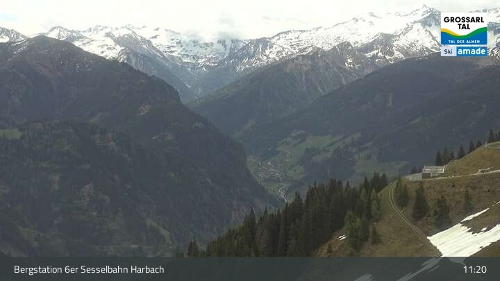 Archived image Webcam Großarl - Bergstation 6er Sesselbahn Harbach