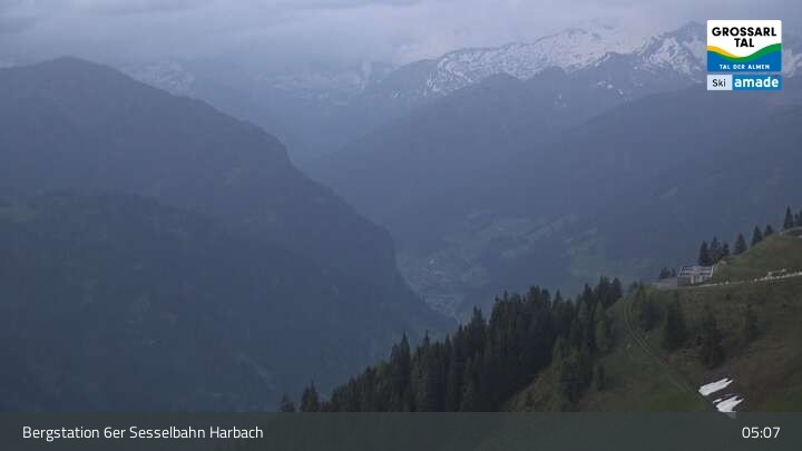 Archiv Foto Webcam Großarl - Bergstation 6er Sesselbahn Harbach