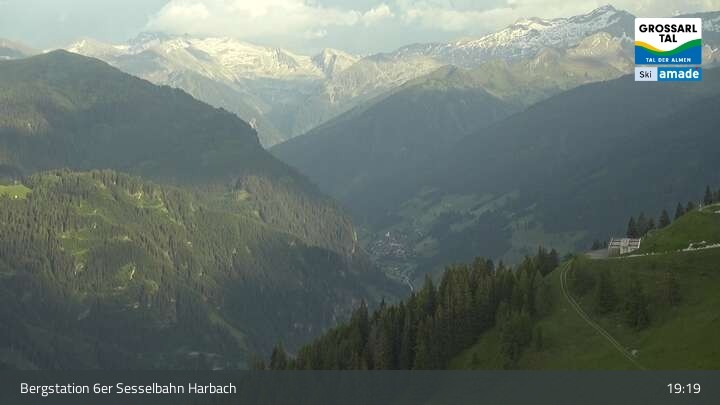 Archiv Foto Webcam Großarl - Bergstation 6er Sesselbahn Harbach