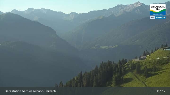 Archived image Webcam Großarl - Bergstation 6er Sesselbahn Harbach