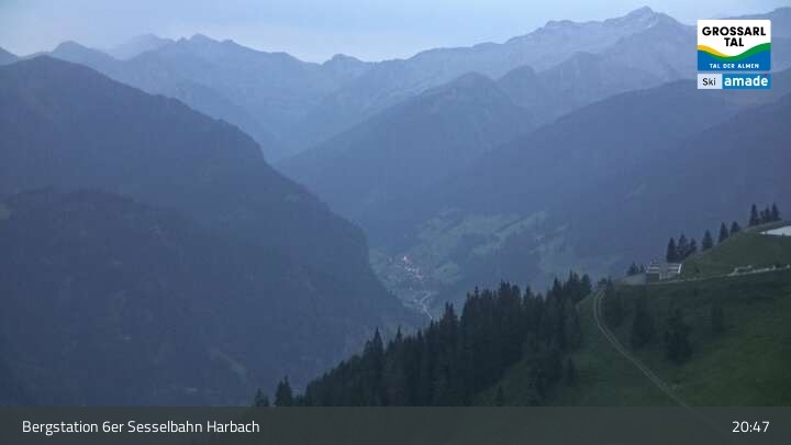 Archived image Webcam Großarl - Bergstation 6er Sesselbahn Harbach