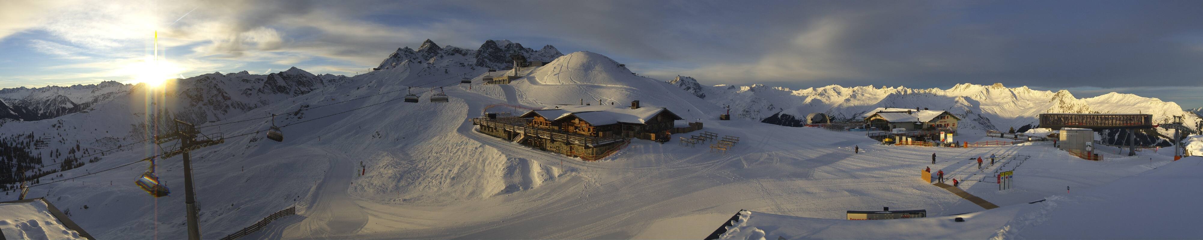 Archiv Foto Webcam Valisera Berg Sicht auf Nova Stoba