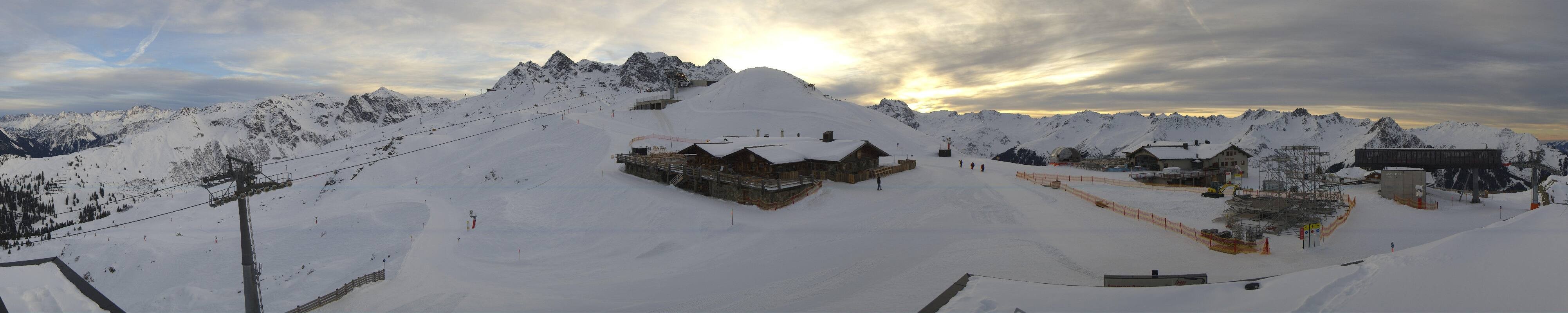 Archiv Foto Webcam Valisera Berg Sicht auf Nova Stoba