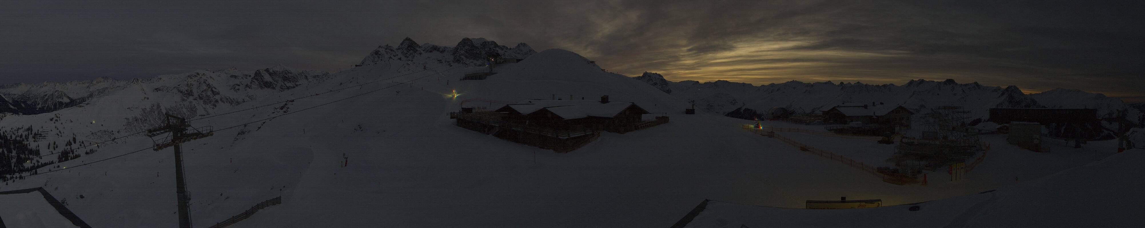 Archiv Foto Webcam Valisera Berg Sicht auf Nova Stoba