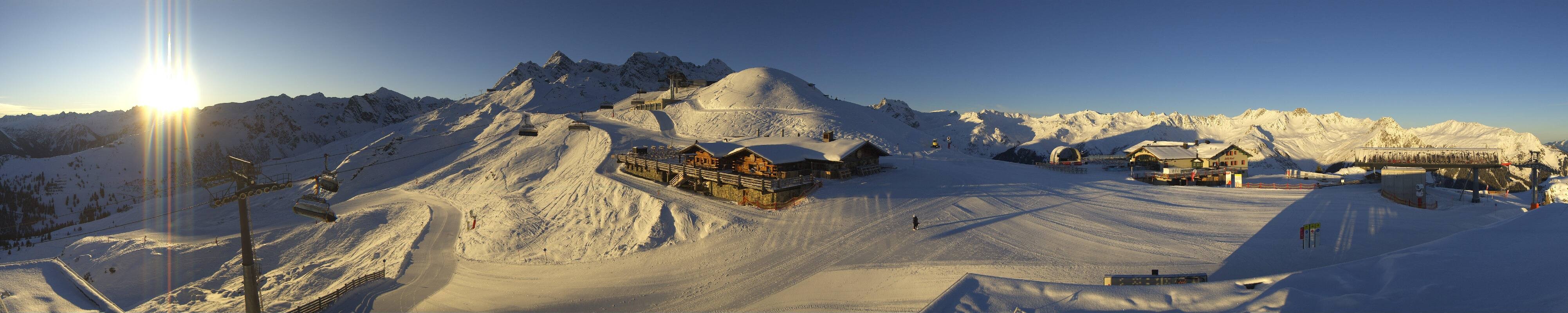 Archiv Foto Webcam Valisera Berg Sicht auf Nova Stoba