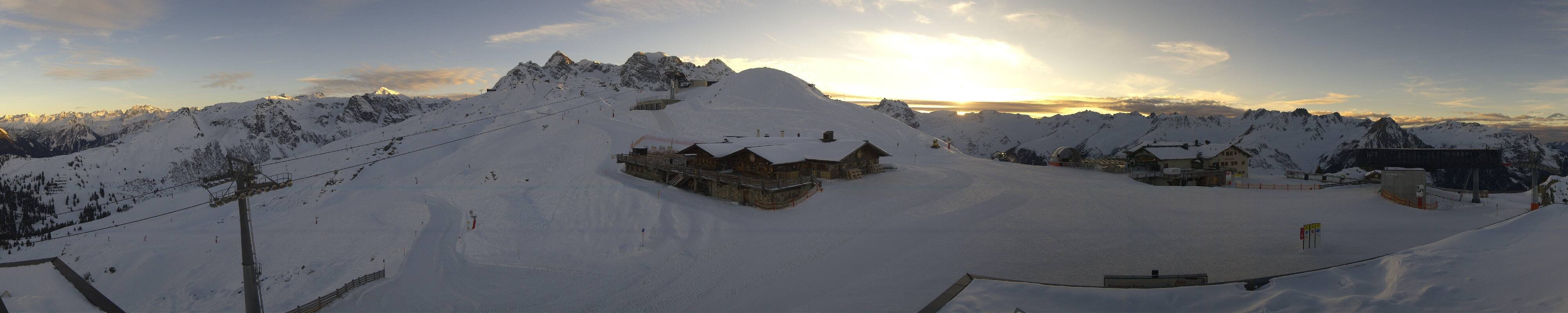 Archiv Foto Webcam Valisera Berg Sicht auf Nova Stoba