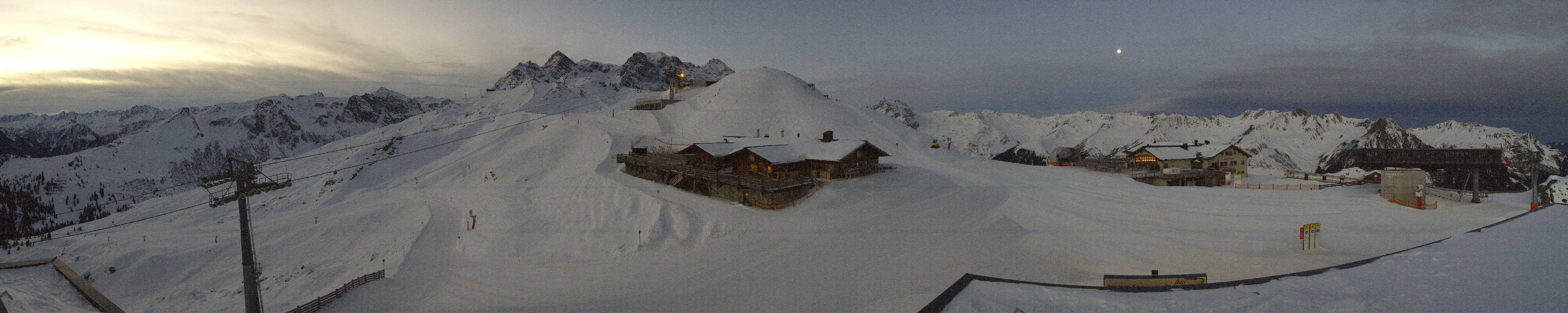 Archiv Foto Webcam Valisera Berg Sicht auf Nova Stoba