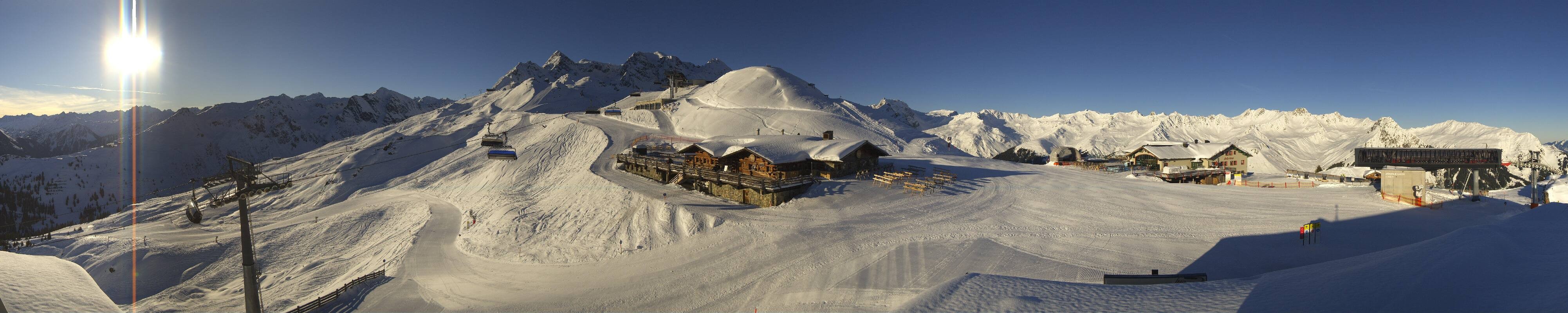 Archiv Foto Webcam Valisera Berg Sicht auf Nova Stoba