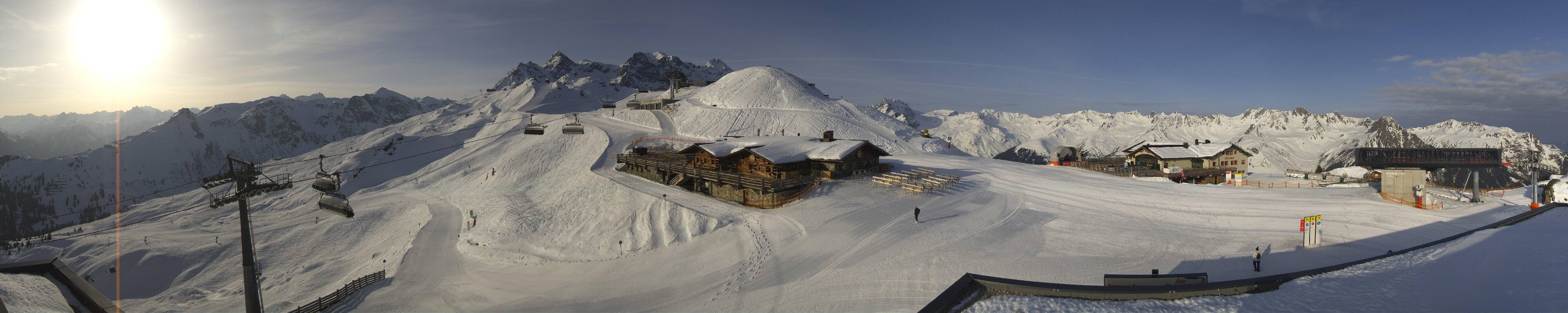 Archiv Foto Webcam Valisera Berg Sicht auf Nova Stoba