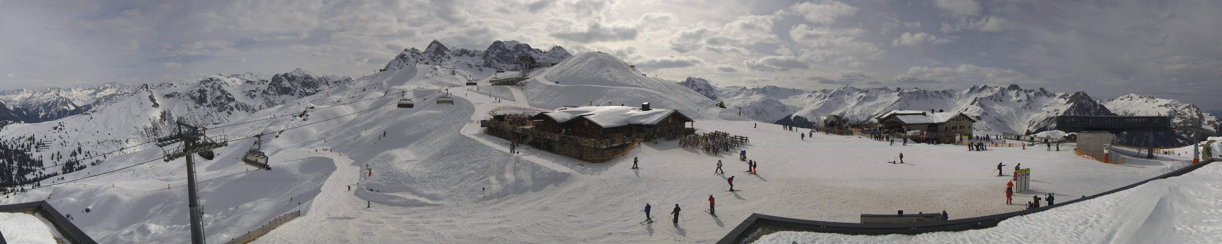 Archiv Foto Webcam Valisera Berg Sicht auf Nova Stoba