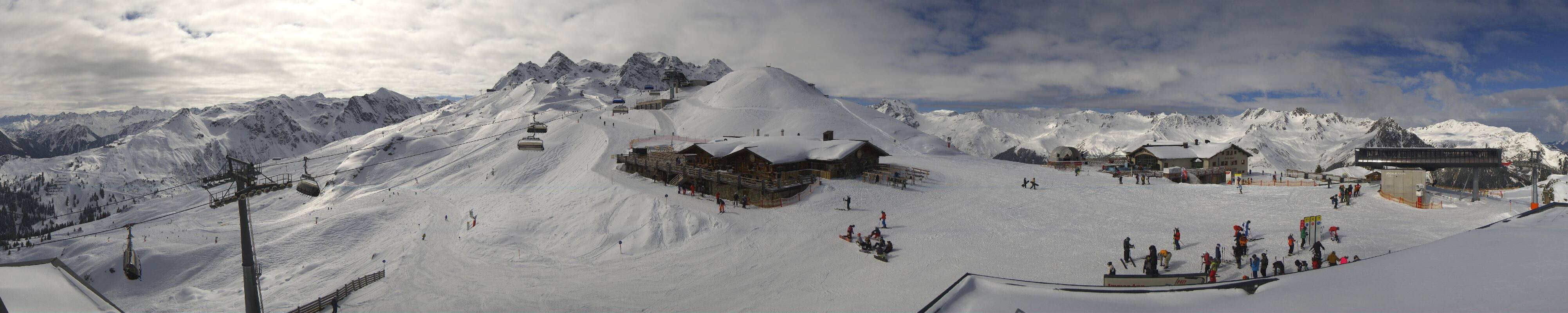 Archiv Foto Webcam Valisera Berg Sicht auf Nova Stoba