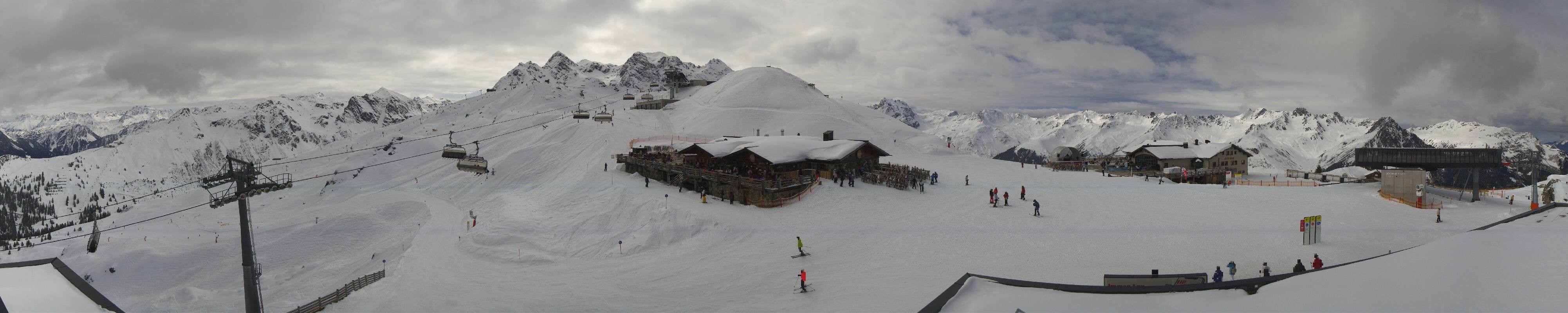 Archiv Foto Webcam Valisera Berg Sicht auf Nova Stoba
