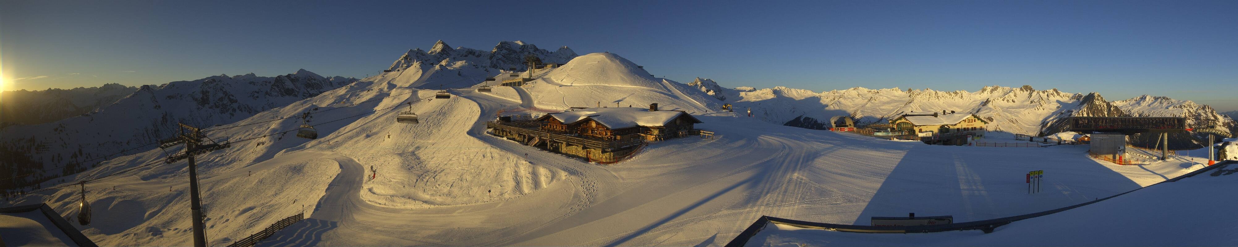 Archiv Foto Webcam Valisera Berg Sicht auf Nova Stoba