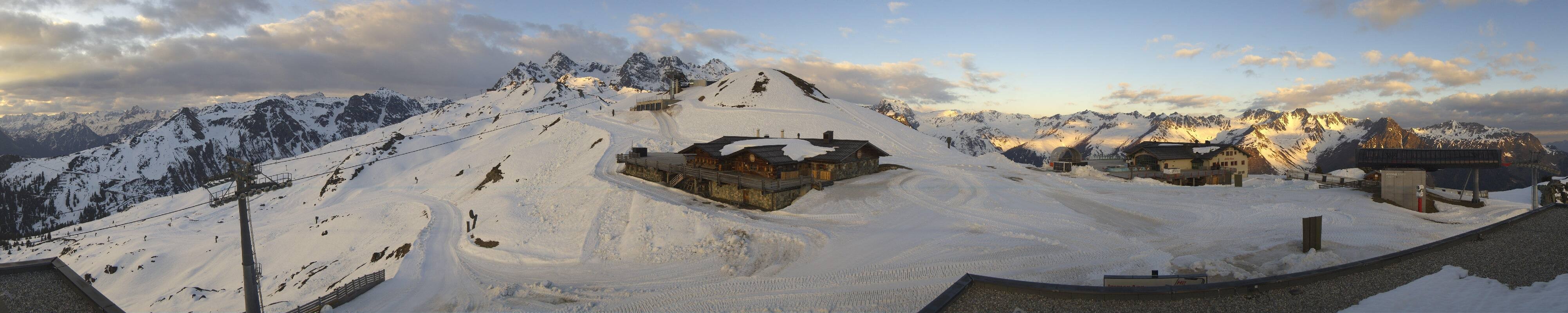 Archiv Foto Webcam Valisera Berg Sicht auf Nova Stoba