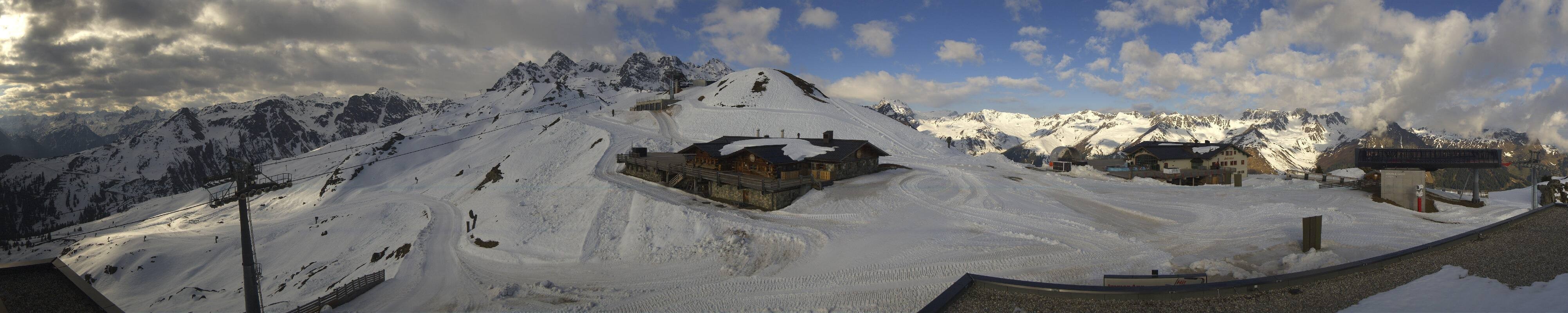 Archiv Foto Webcam Valisera Berg Sicht auf Nova Stoba