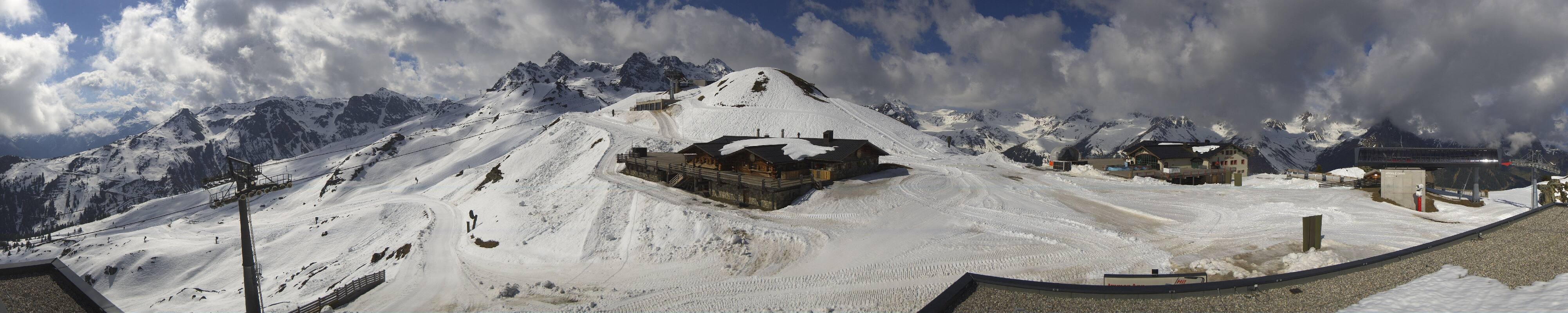 Archiv Foto Webcam Valisera Berg Sicht auf Nova Stoba