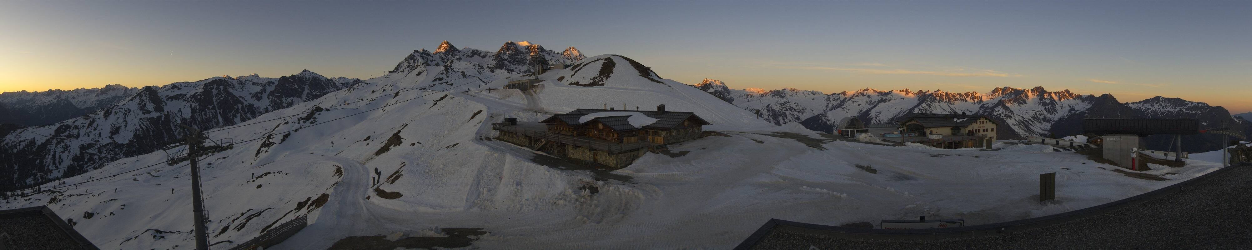 Archiv Foto Webcam Valisera Berg Sicht auf Nova Stoba