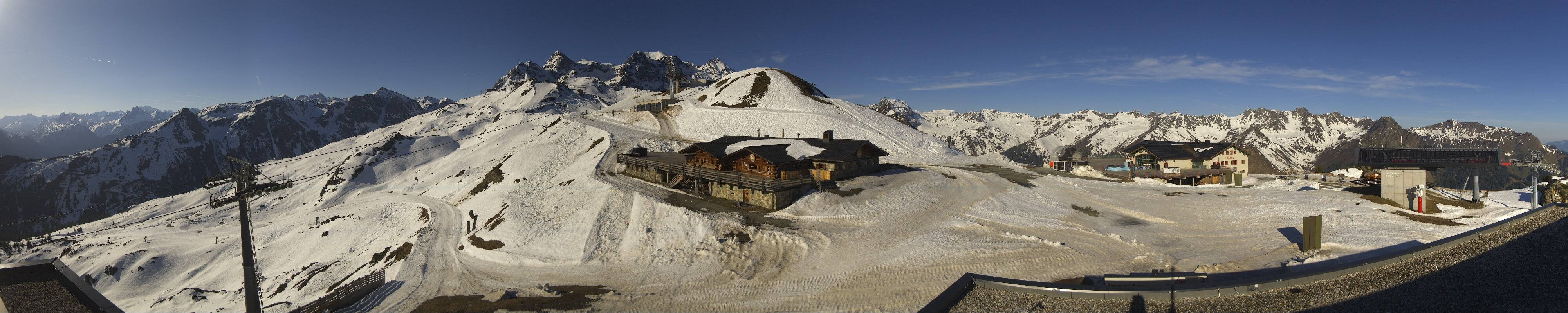 Archiv Foto Webcam Valisera Berg Sicht auf Nova Stoba