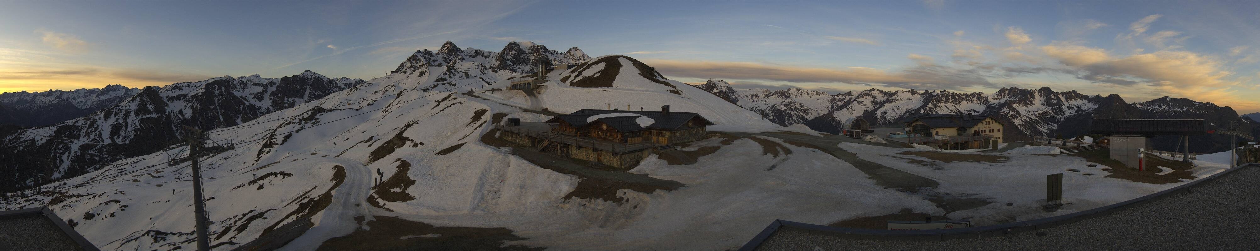 Archiv Foto Webcam Valisera Berg Sicht auf Nova Stoba
