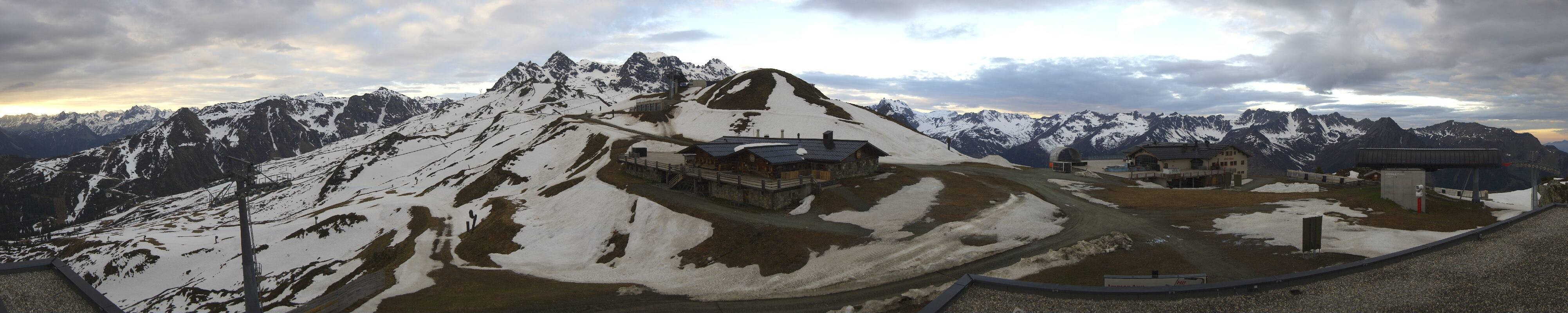 Archived image Webcam View of Valisera mountain towards Nova Stoba
